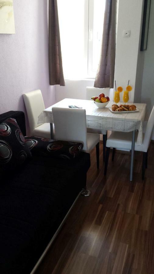 Apartments Lavanda 비오그라드나모루 외부 사진