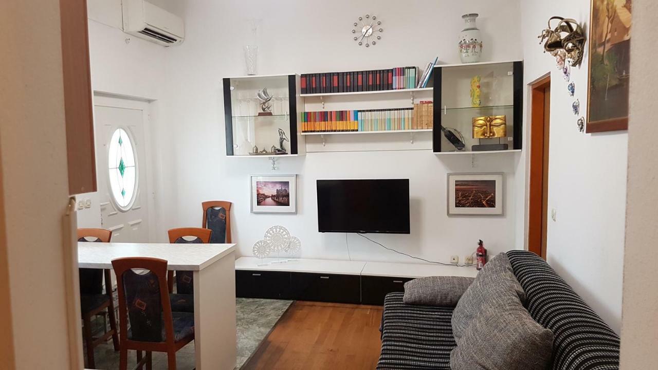 Apartments Lavanda 비오그라드나모루 외부 사진